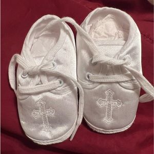 Macys NWT  baby Christening/Baptism white shoe size small